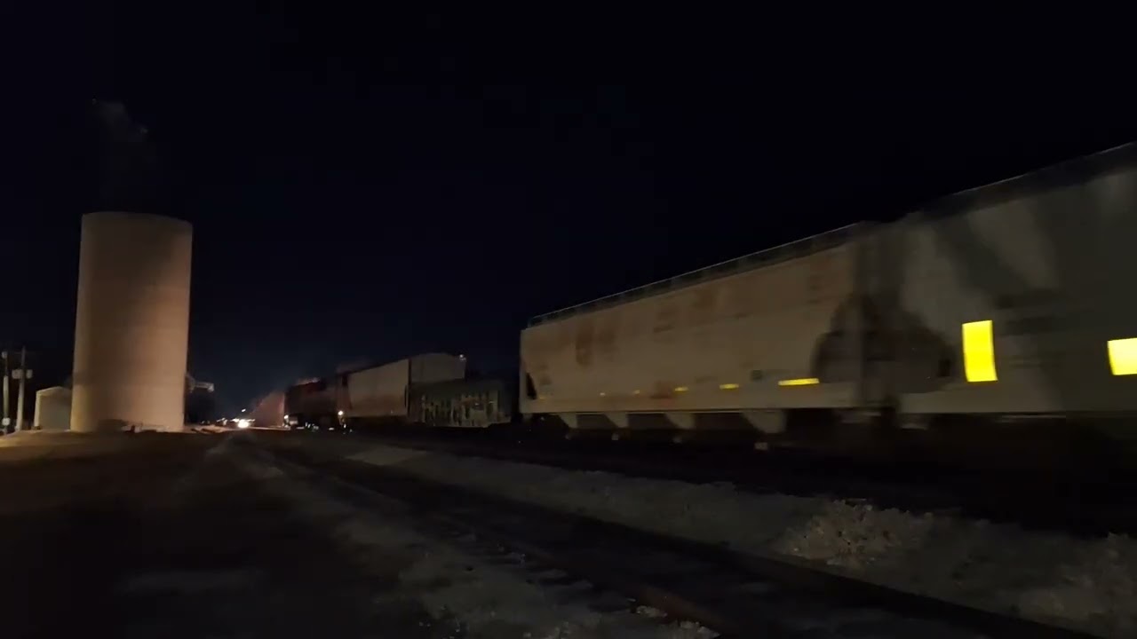 Southbound Manifest Freight Train CN M334 With A CN/IC C44-9W And A CN SD70I 
