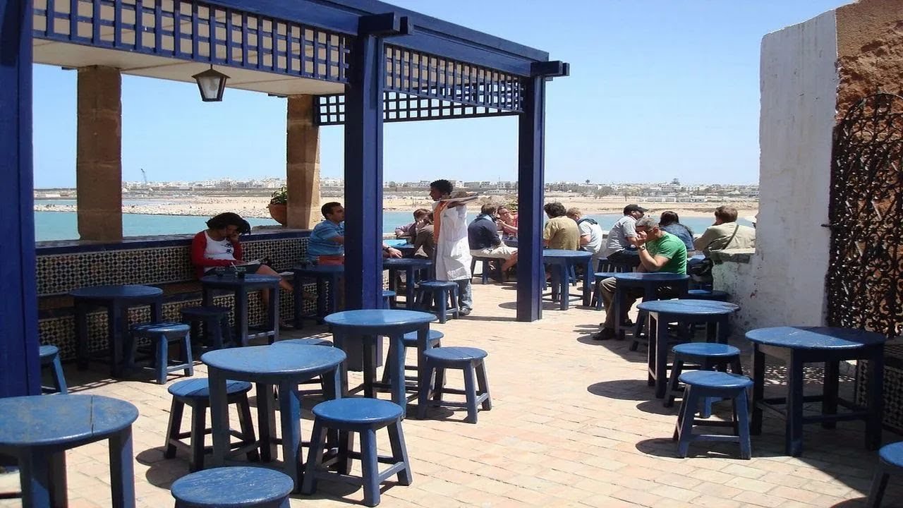 RABAT جولة ولا أروع داخل قصبة الوداية ومقهى وحديقة الأندلس وإطلالة على واد بورقراق Walking In Oudaya