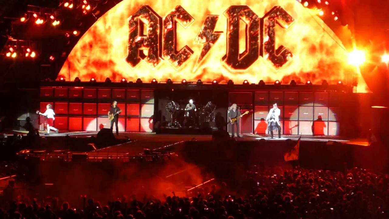 AC/DC w/ Axl Rose - Highway to Hell (Live in Aarhus, June 12th, 2016)