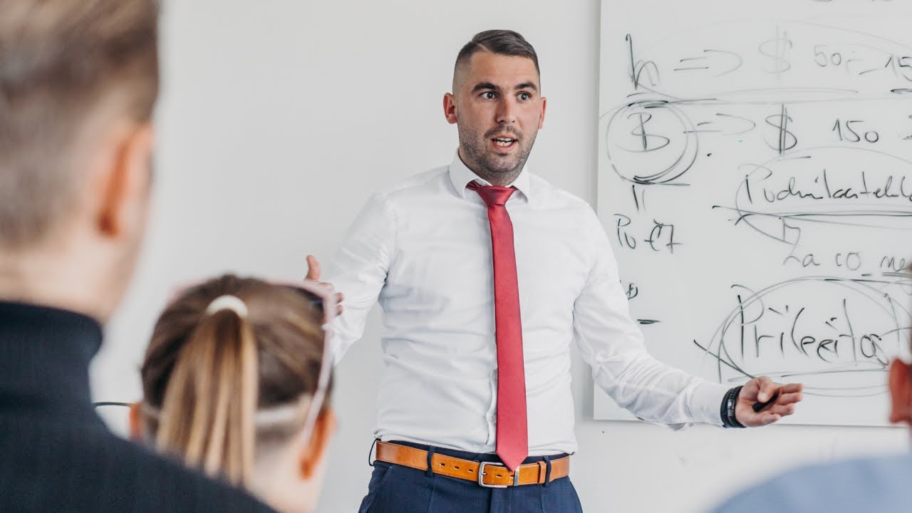 Jak vypad&aacute; den Jakuba &Scaron;priňara, obchodn&iacute;ho managera TEDOM energie?