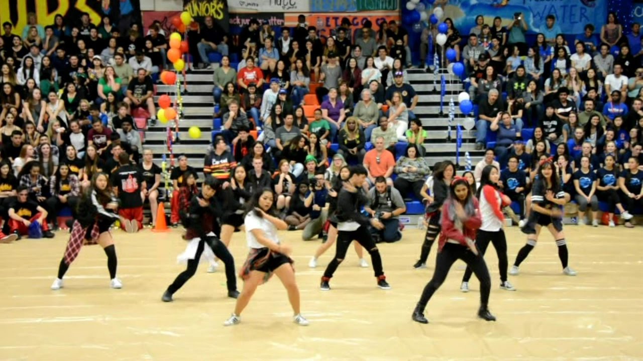 STS Kpop: Fantastiks Rally - BBHMM + Gorilla + TT + Fire (3-17-17)