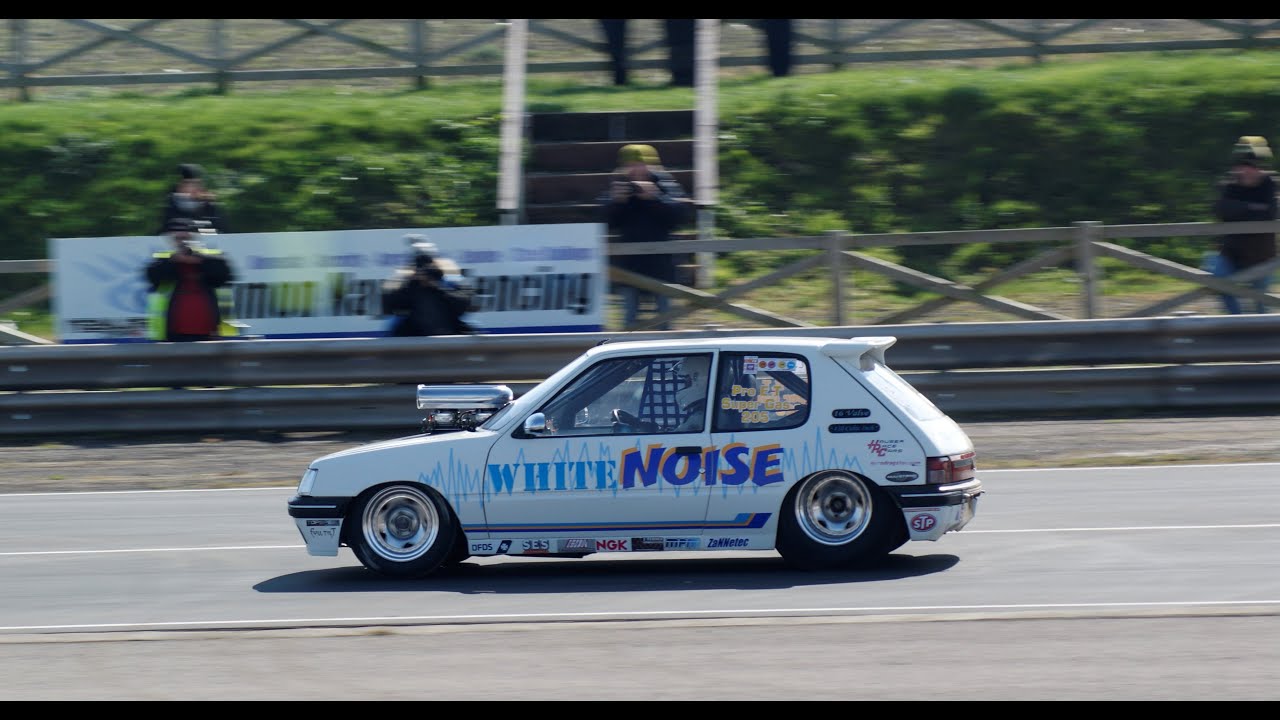STRAIGHTLINERS EVENT AT MELBOURNE RACEWAY 3 APRIL 2022