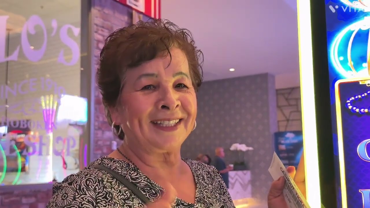 UN RETO DE  4 maquinitas Lupita y 4 maquinitas Narciso.quien gana?