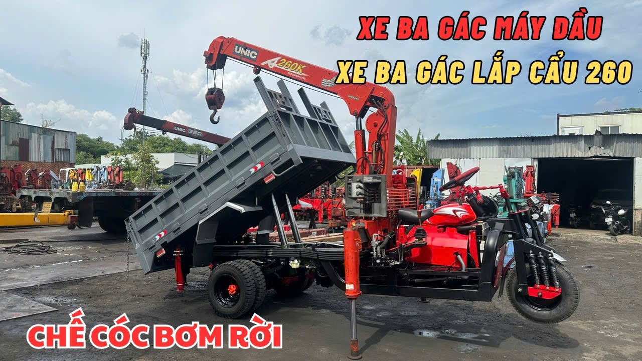 Xe Ba Gác Máy Dầu 44HP Lắp Cẩu Unic 260 Cóc Bơm Rời Cực Tiện Lợi
