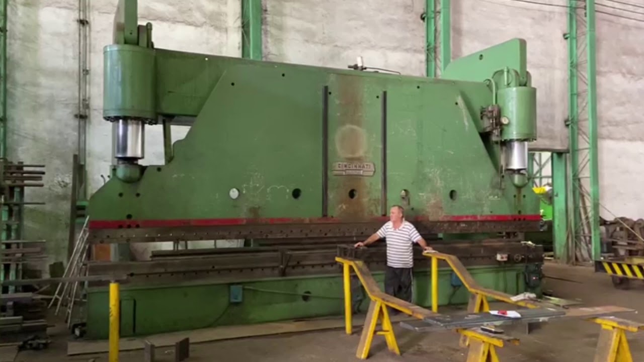 PRENSA DOBRADEIRA VIRADEIRA HIDRÁULICA 7M X 12 MM 600 TONELADAS CINCINNATI - VN86 USADO
