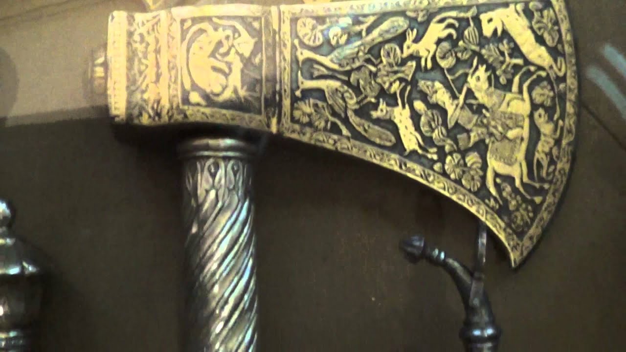 Indian warhammers, picks, maces and axes in the Wallace Collection