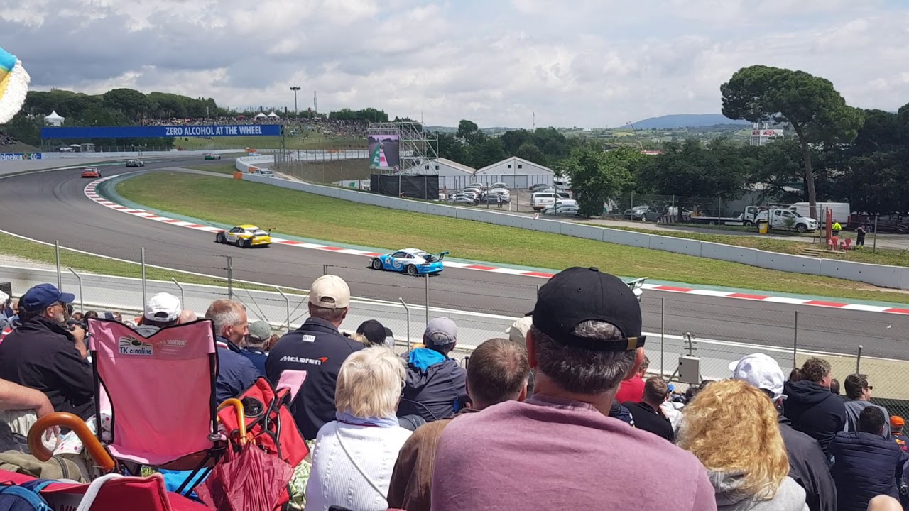 2018 Spanish GP: Mobil 1 Porsche Super Cup Race from Turn 9