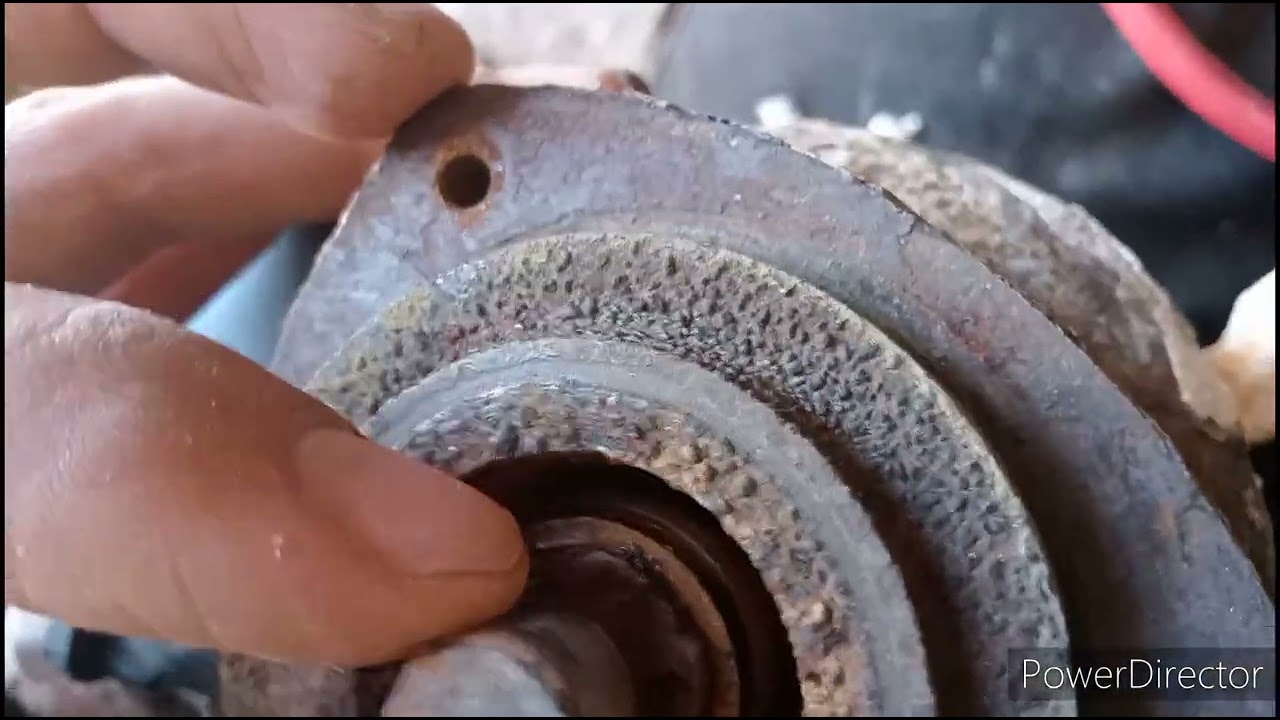 مشكل تسرب المياه من مضخة الماء المنزلية وتغيير مانع التسرب ''joint spie ''