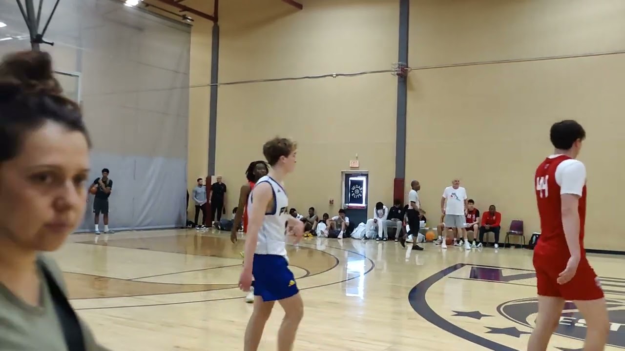 UV Prime vs ABC Spotlight 17u