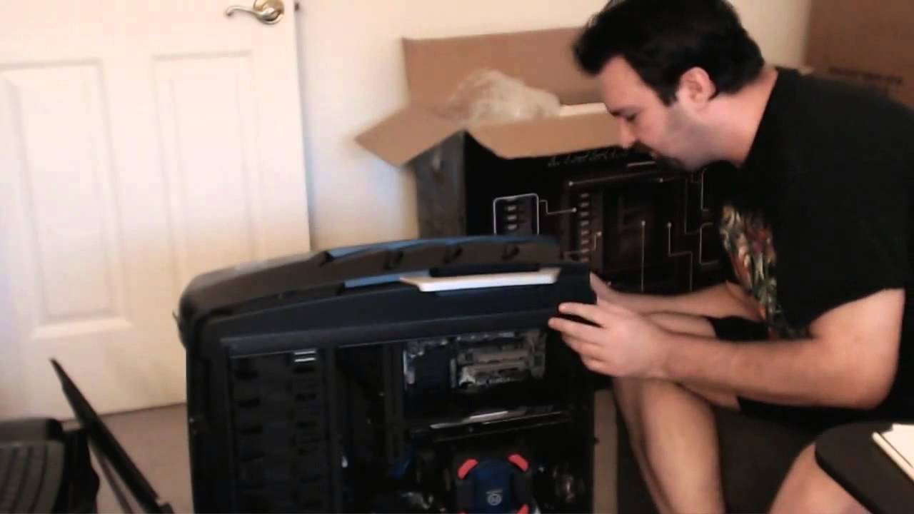 DSP unboxes his new PC