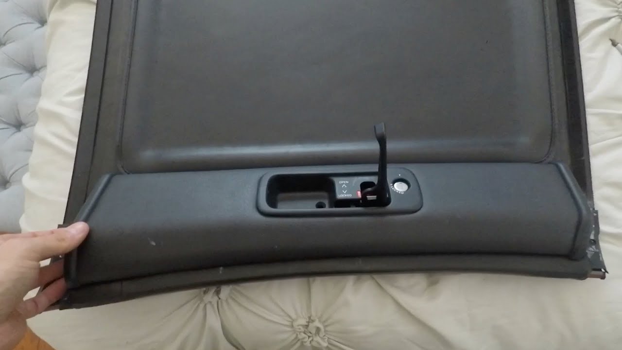 300zx *how to access Ttop trim*