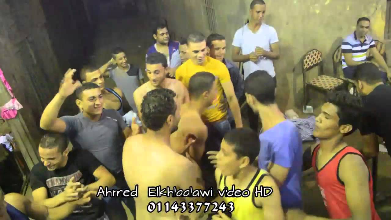 الموسيقارمحمدحلمي مهرجان وانا ماشي مع سعديه بالشكل الجديدخراب فرحه مرصفا برعايه احمدالخلايلاوي