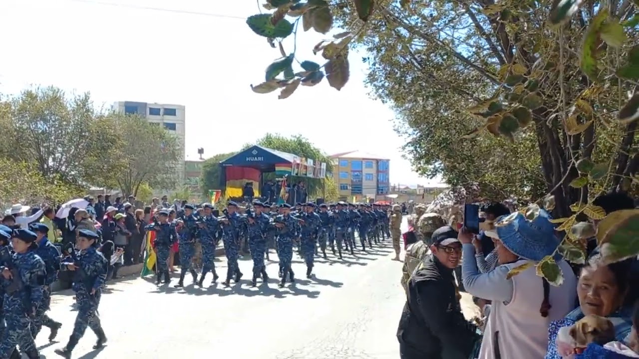 DESFILE 21 DE MARZO- REGIMIENTO CAMACHO 1RO DE ARTILLLERIA