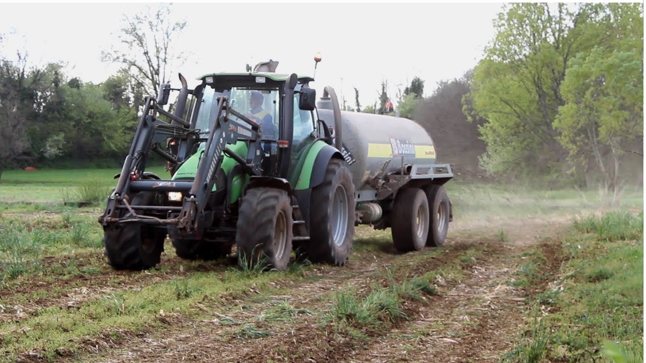 Spandimento liquame con Deutz Fahr Agroton 110 e Botte Bossini
