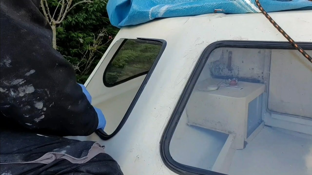 Shetland 535 Boat Project Restoration 2021 - Episode 6 - New Rubber Claytonrite Windows Installed
