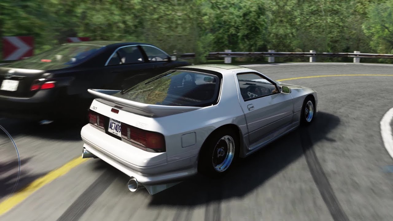 RX-7 FC Full Send on Akagi with TRAFFIC - Low Angle Drifting - Reupload