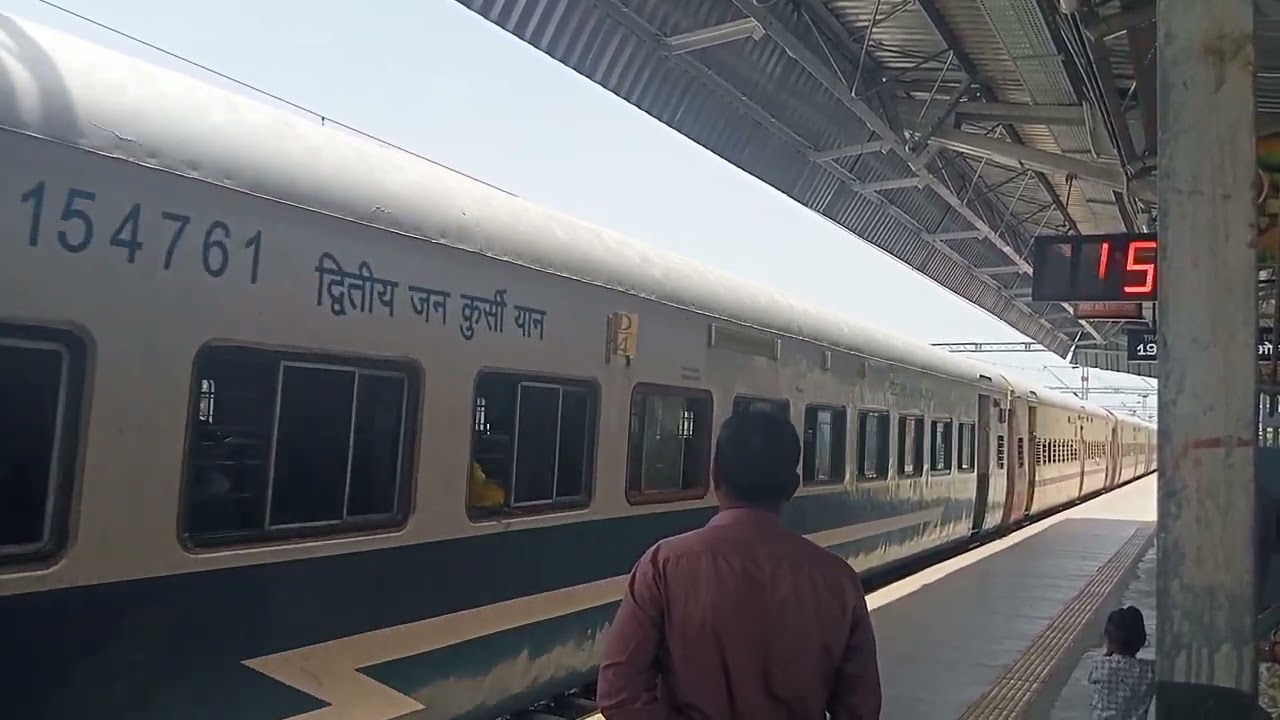New vlog maksi railway station 🚉
