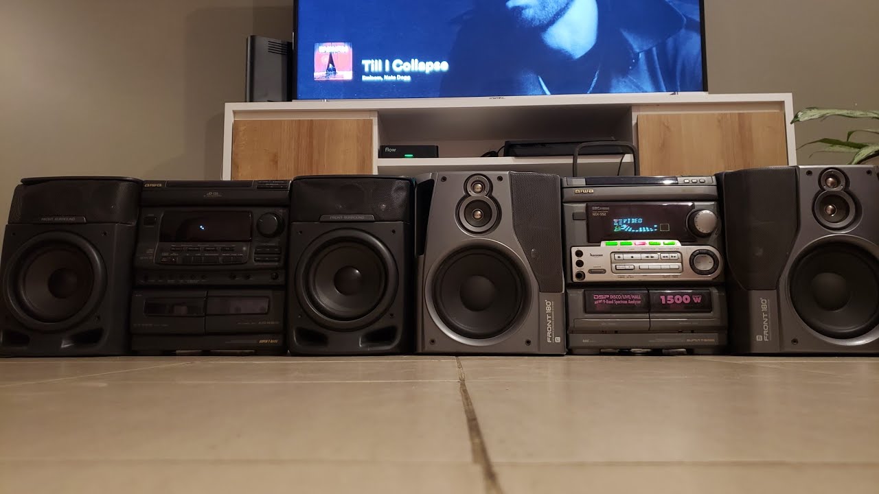 Aiwa NSX V30 VS NSX S52