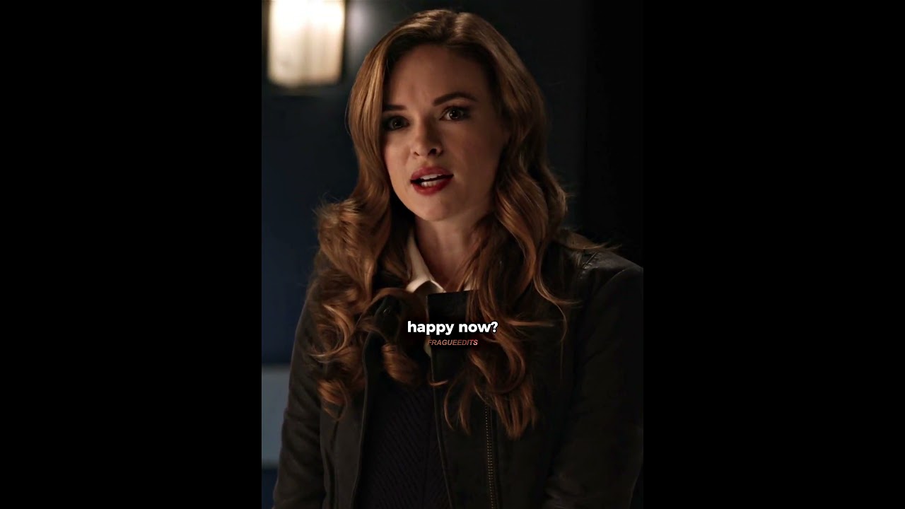 Cisco forces Caitlin to reveal her powers to Team Flash #shorts