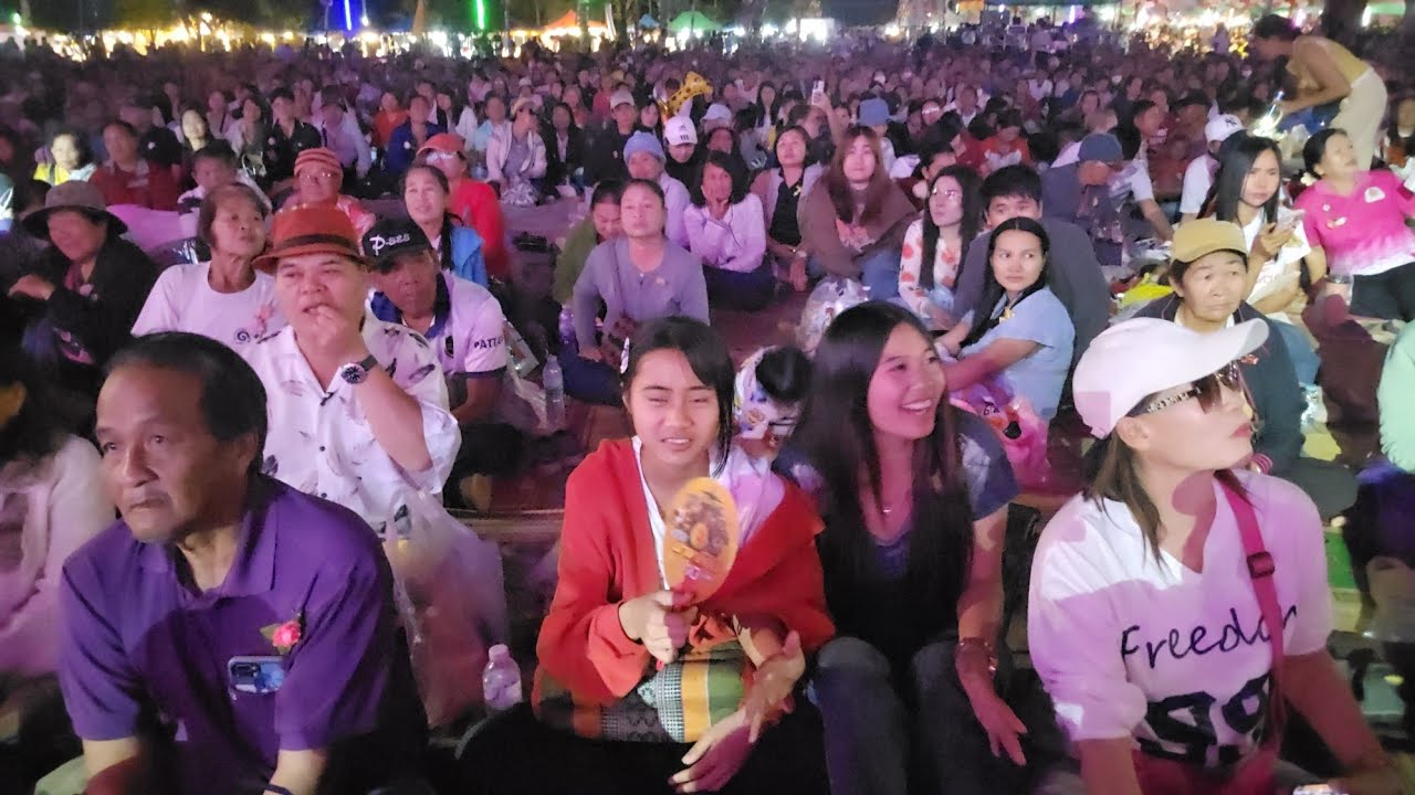 อ๊อฟสุรพล ทำเอาสาวชุมแพกรี๊ดสุดๆ##อุ๋งอิ๋งเพชรบ้านแพง 