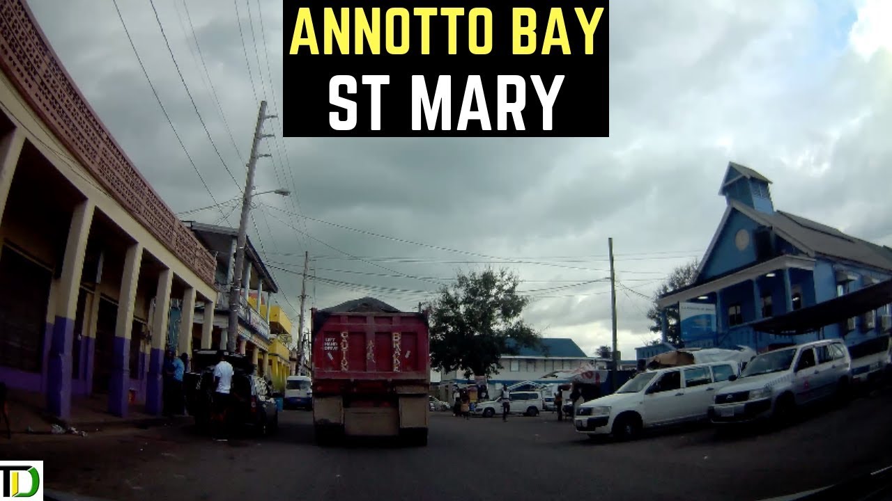 Driving through Annotto Bay, St Mary