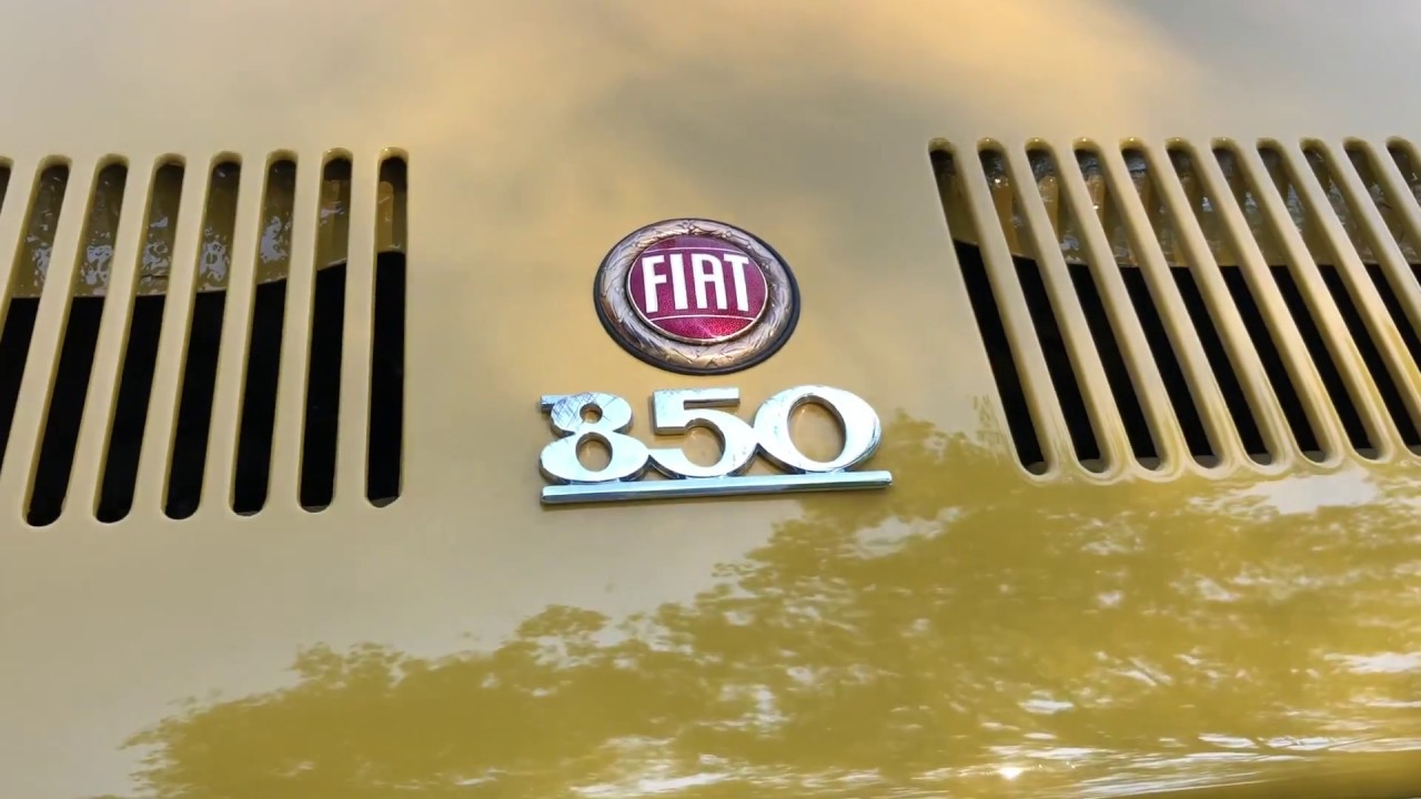 FIAT 850 SPORT SPIDER LA DOLCE VITA