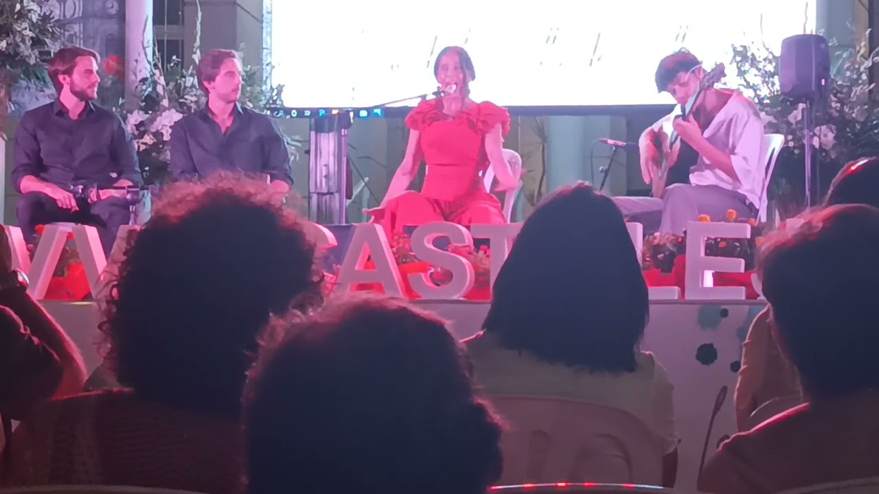 Ángeles Toledano por fandangos. Villanueva de los Castillejos. Julio 2022.