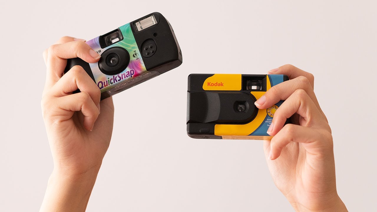Haciendo fotos con cámaras desechables || Kodak vs Fuji
