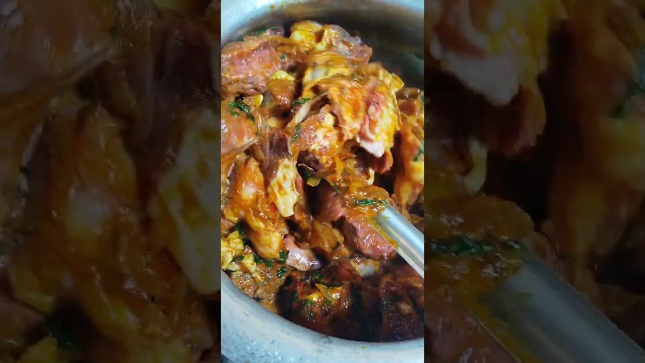 Matir unune ranna #ytshorts #muttonrecepi #trending #food #villagerlifestyle #muttonmasala 
