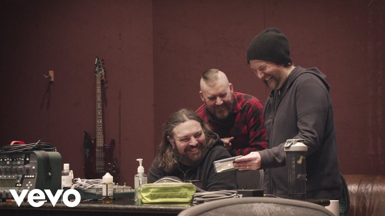 Seether - Bruised And Bloodied (Acoustic)