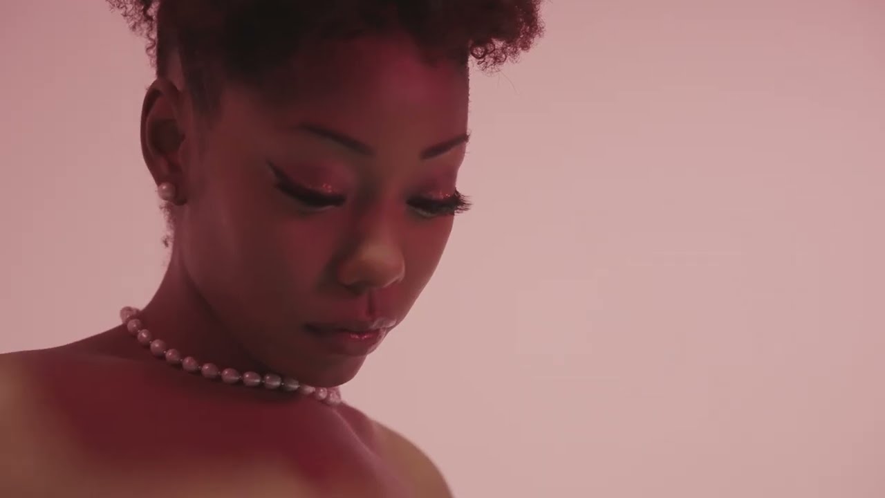 Kenzy   Action Feat @olivyahh  (Clip Officiel)