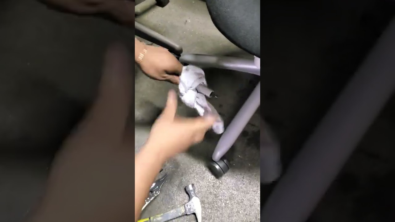 Change Knob Sayl Chair from Officechairatwork.com