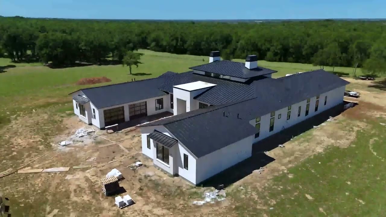 🏡 Stewart Ranch in Granbury, TX | Full Tour with Eric Wilkins of VYBE Realty