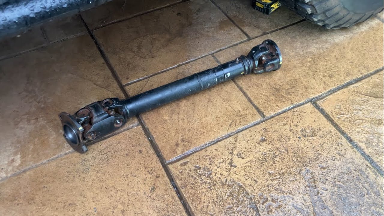 Discovery prop shaft uj change