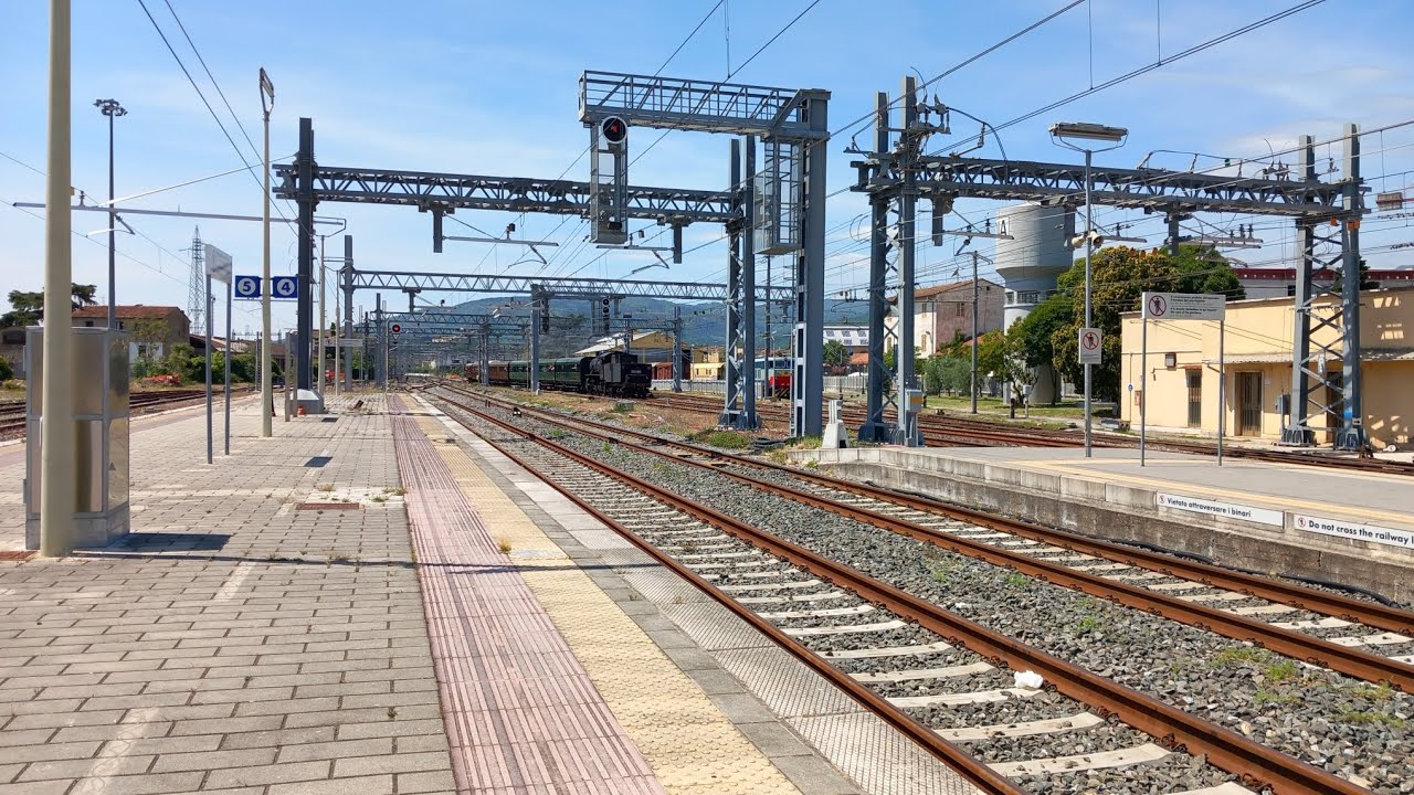 Treni alla stazione di Pistoia (arrivi e partenze)