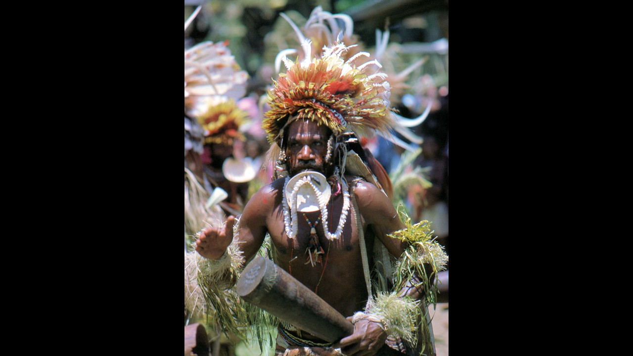 Trobriand Islands to Lae via Tufi - October 1976