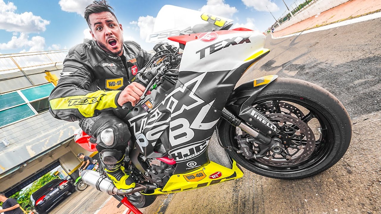 ANDEI PELA PRIMEIRA VEZ EM UMA MOTO PROFISSIONAL DE CORRIDA ! MEUUUU DEUSSS