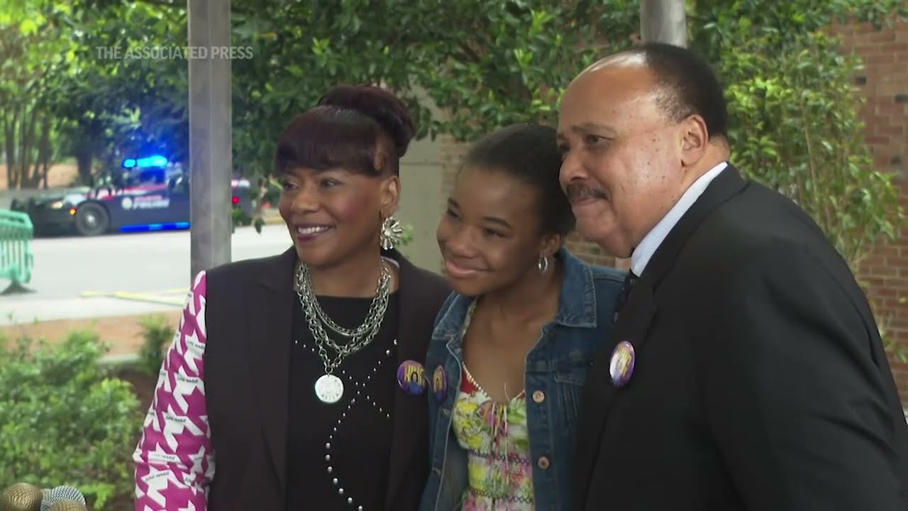 Monument in honor of Coretta Scott King unveiled