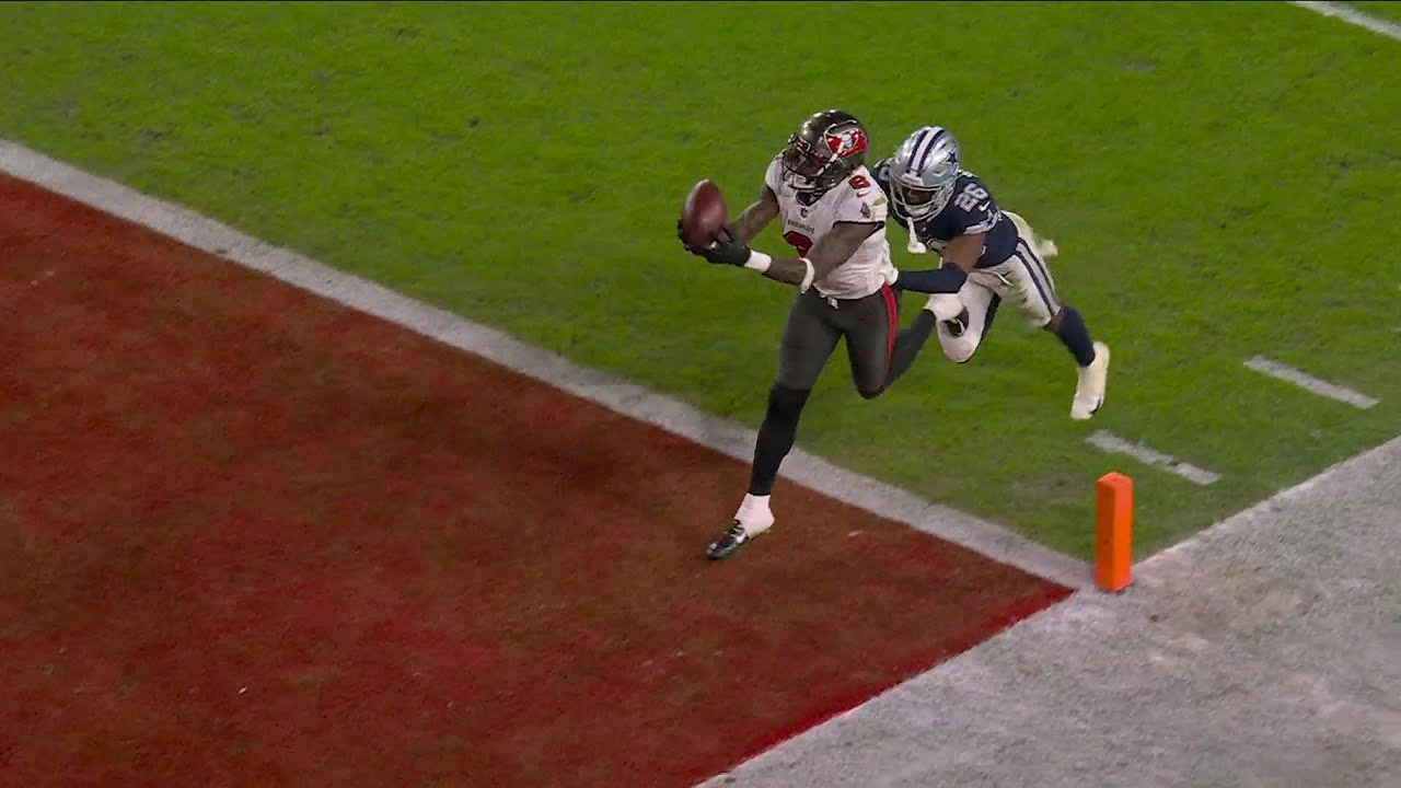 TOM BRADY TO JULIO JONES FOR A TOUCHDOWN | Super Wild Card Weekend