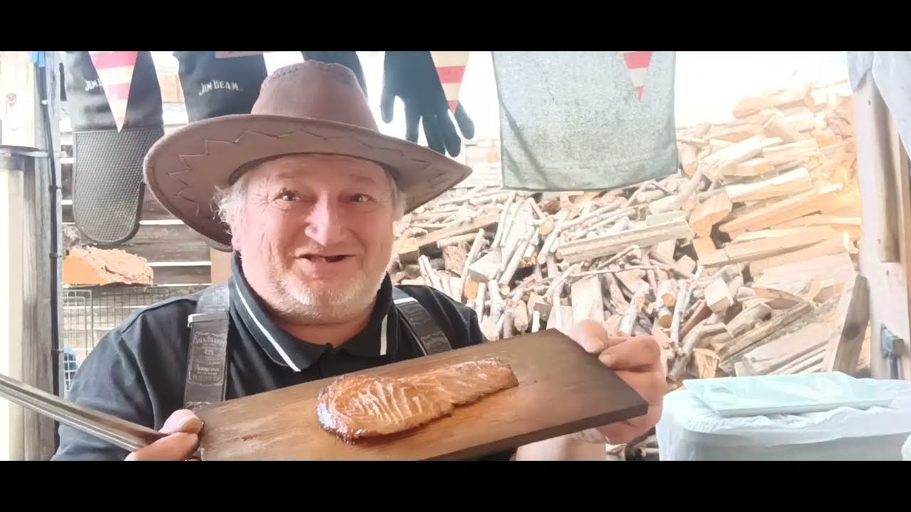 Lachs auf Zedernholz