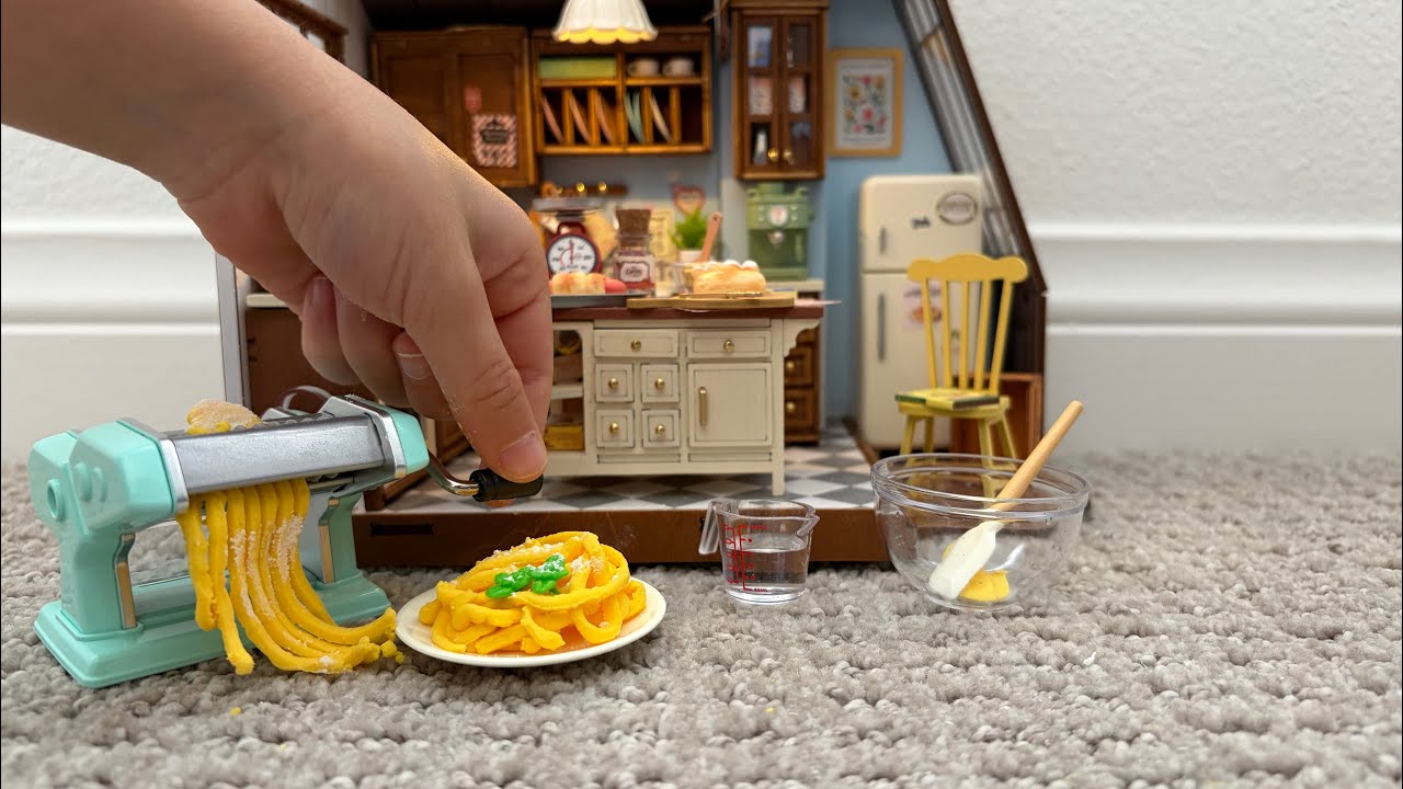 Making Mini Pasta Noodles! 🍝