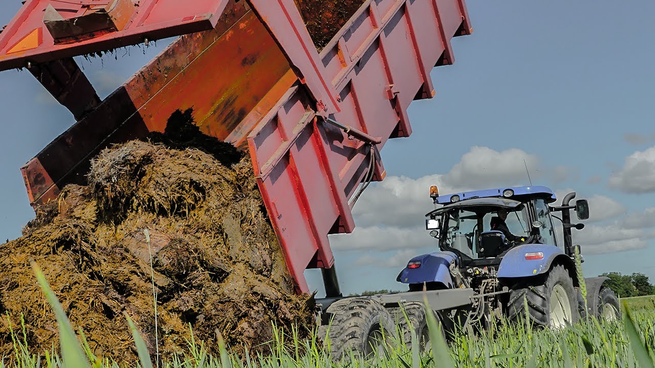 🔥Wywóz Obornika Na Pryzmę 2023🔥New Holland  &  JCB w akcji🔥|TheDeutzTeam|🔥