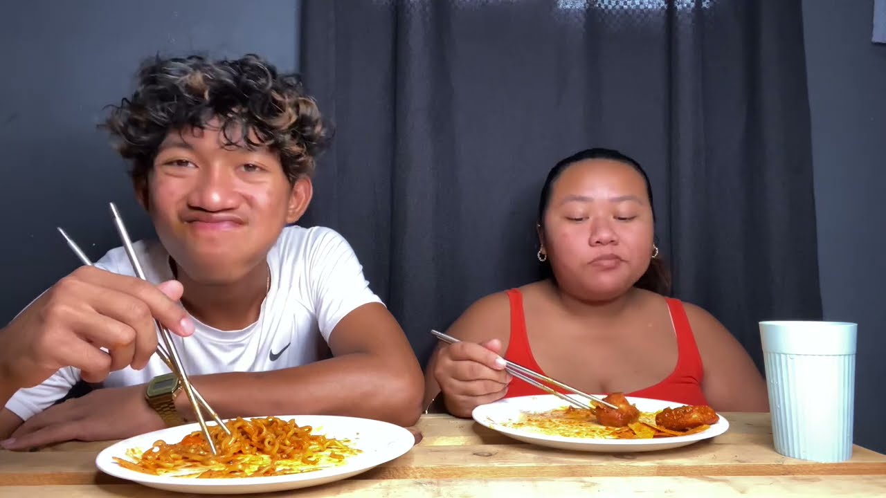 Spicy (ish) Noodles Challenge met David // Mini Vlog
