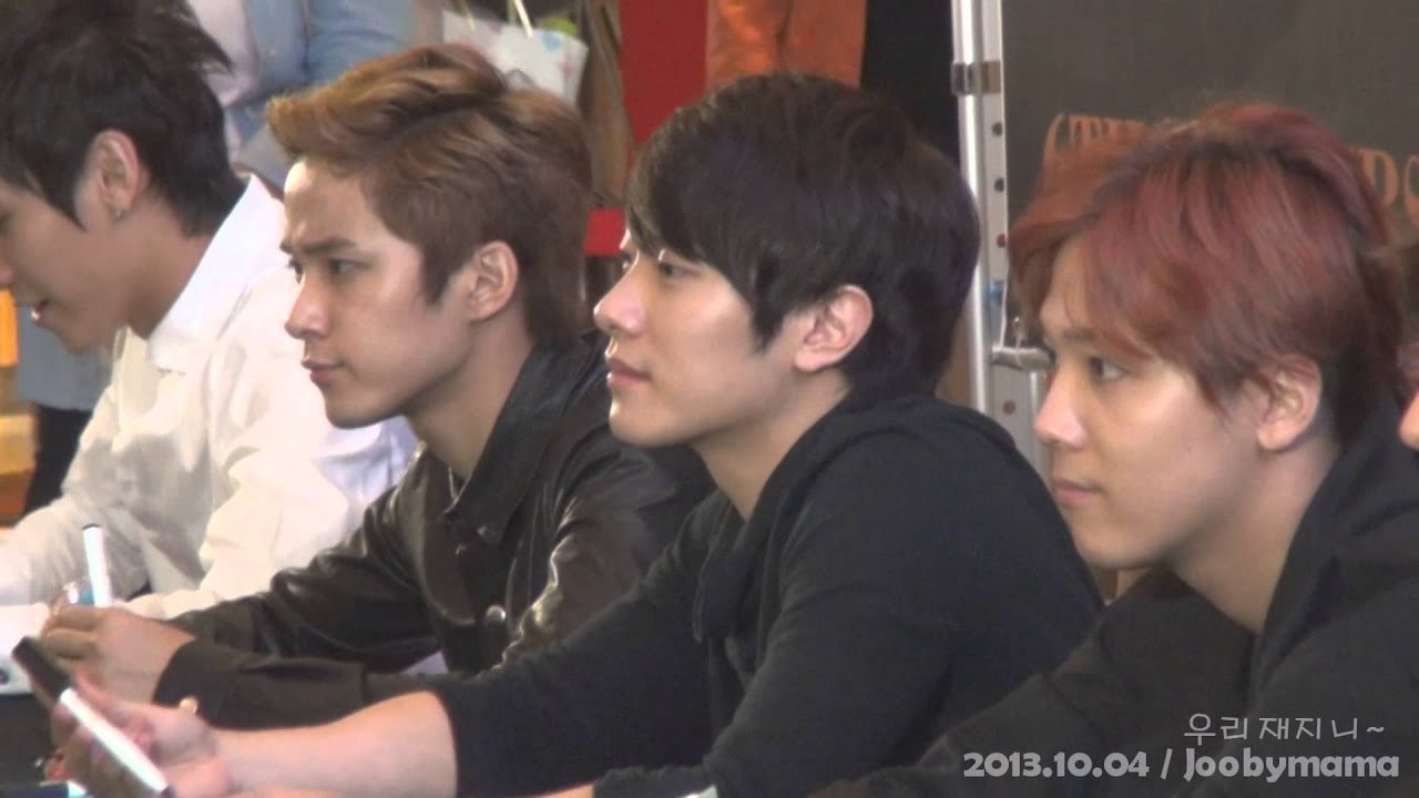 131004 FTISLAND Thanks to Fan Signing event 1/2