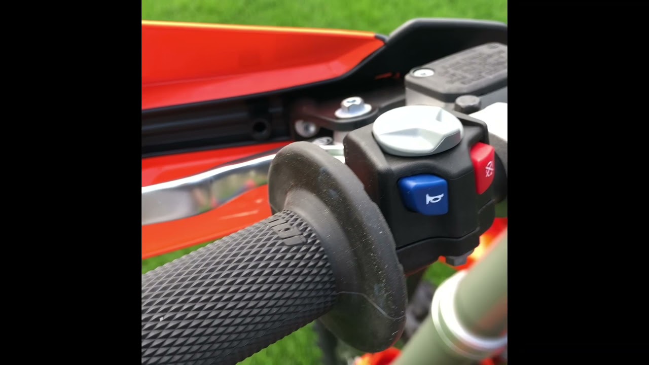 NEWEST KTM EXC 300 2022!!! Cold start