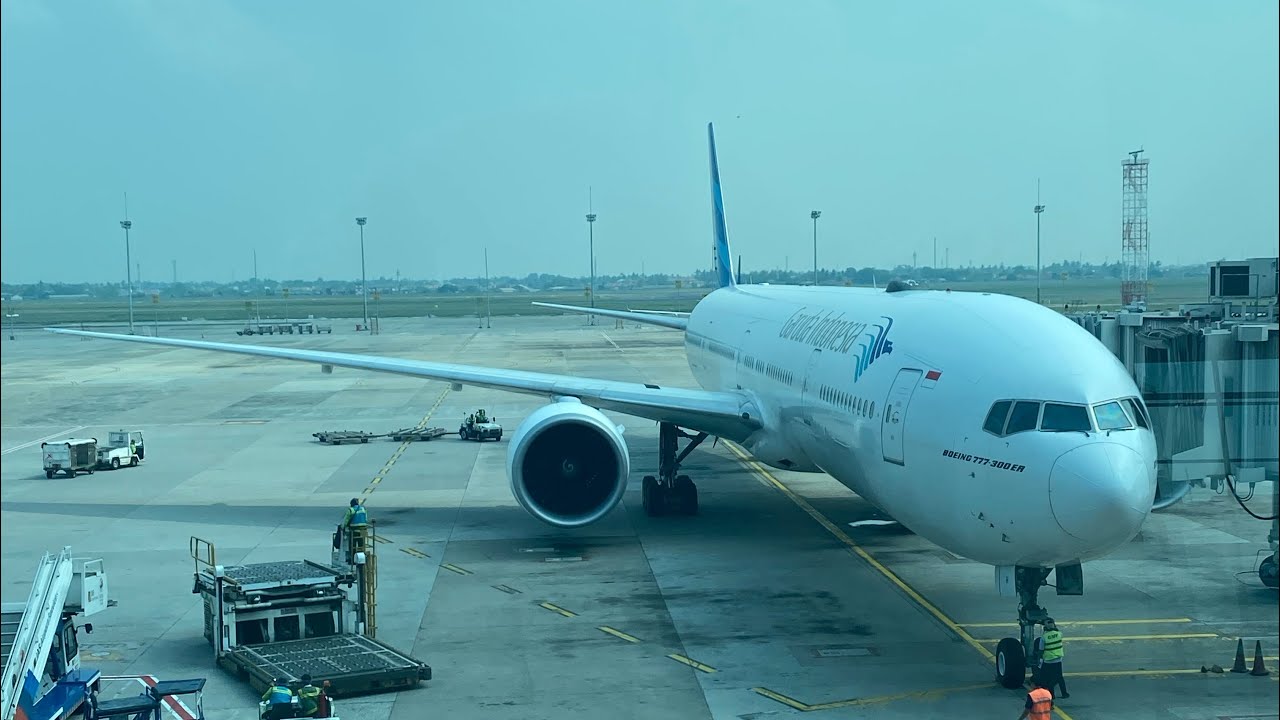 Garuda Indonesia GA832 Jakarta to Singapore