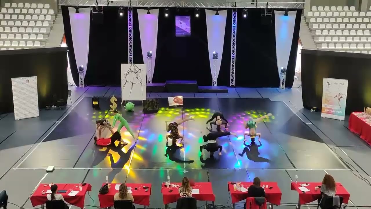 Piruett Tánc Stúdió: Láthatatlan kéz felnőtt show csoport