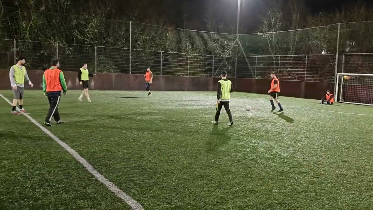 Big Team 1 vs Small Team 1 part 1