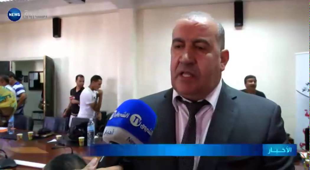 الحكومة تسحب تسيير الابتدائيات من البلديات