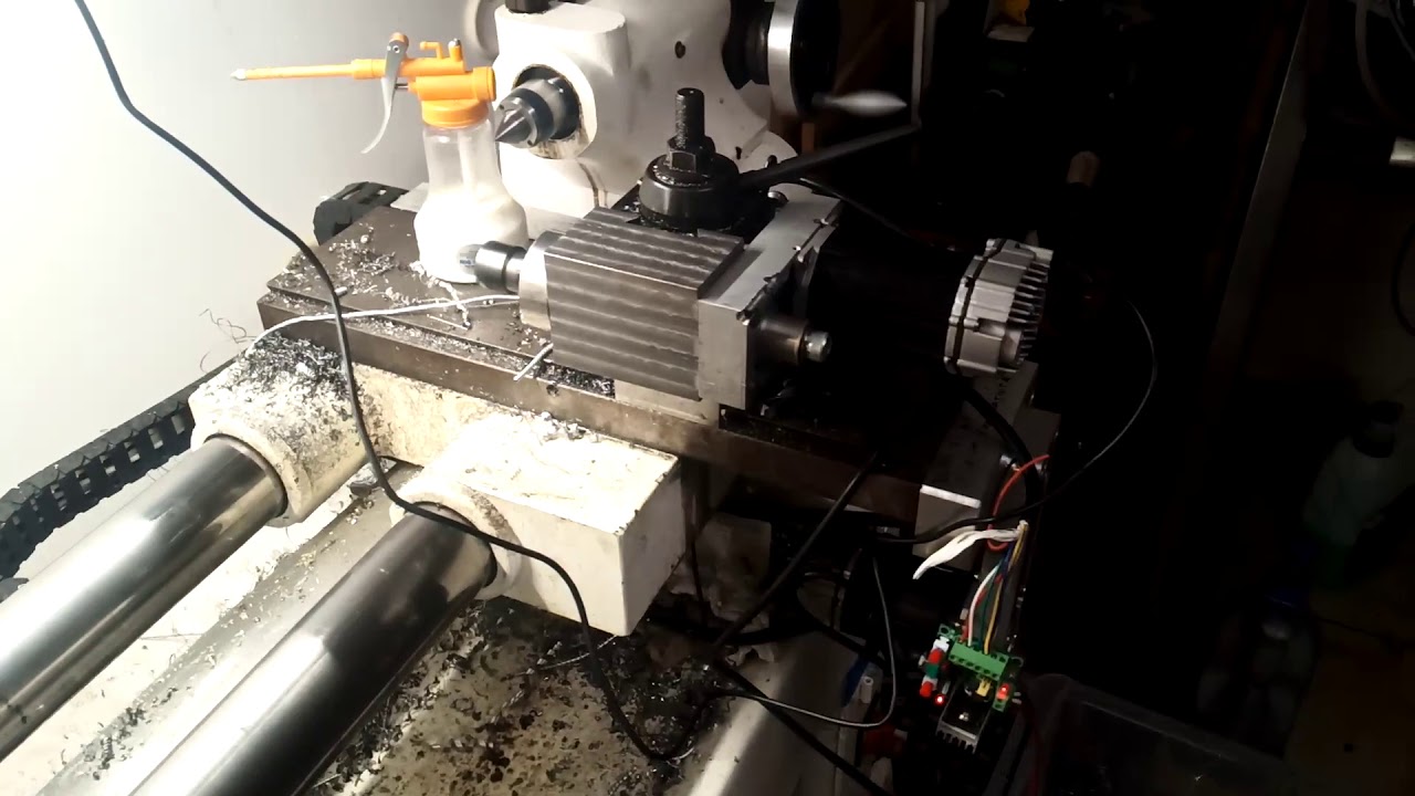 Lathe toolpost spindle, signal generator working